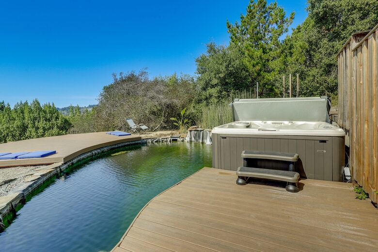 Occidental Chalet - Occidental, California