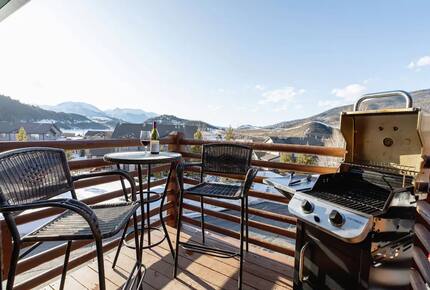 Ideallic Modern Mountain Hub - Dillon, Colorado