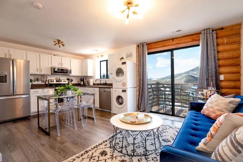 Ideallic Modern Mountain Hub - Dillon, Colorado