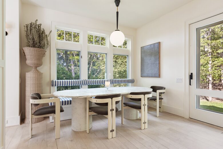 Chic and Serene East Hampton Home - East Hampton, New York