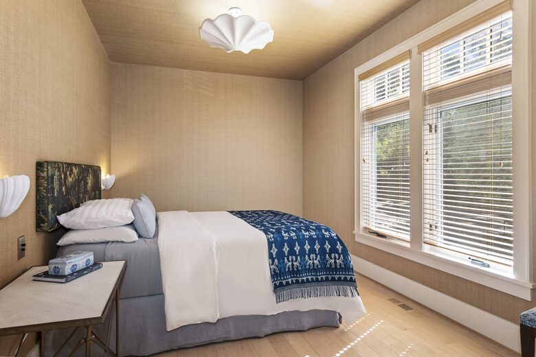 Chic and Serene East Hampton Home - East Hampton, New York