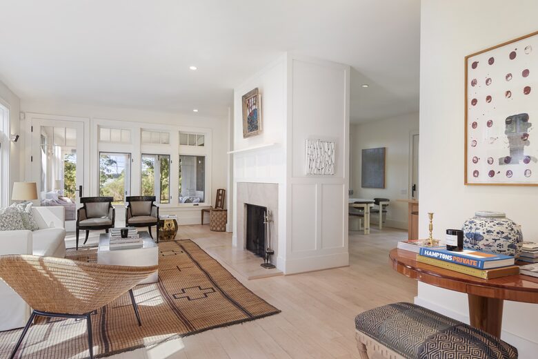 Chic and Serene East Hampton Home - East Hampton, New York