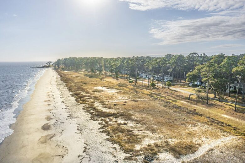Daufuskie Island Oceanfront Cottage - Daufuskie Island, South Carolina