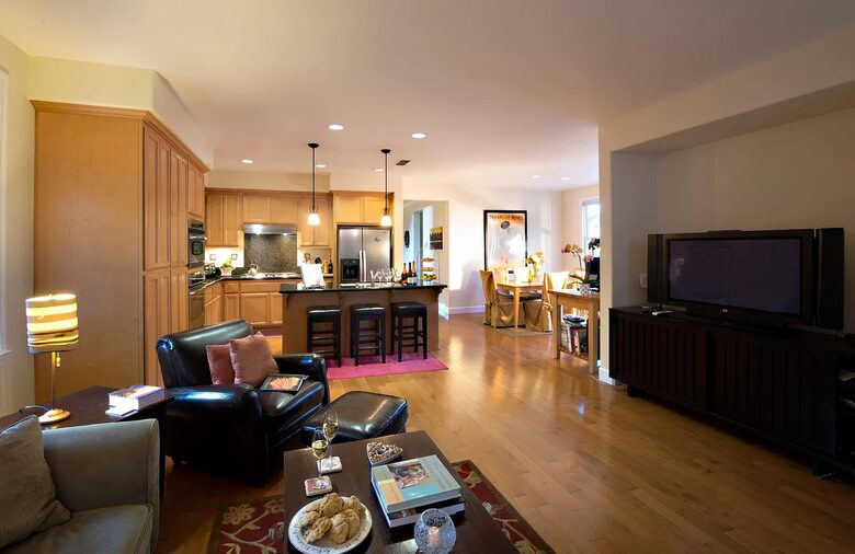 Family Room w/open Kitchen & nook for easy entertaining