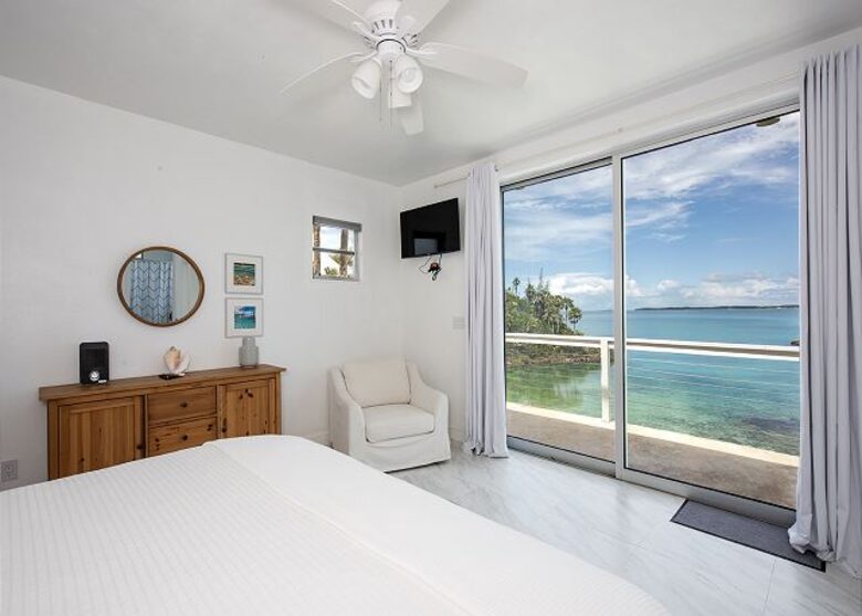 Private Beach Retreat - Palmetto Point, Bahamas