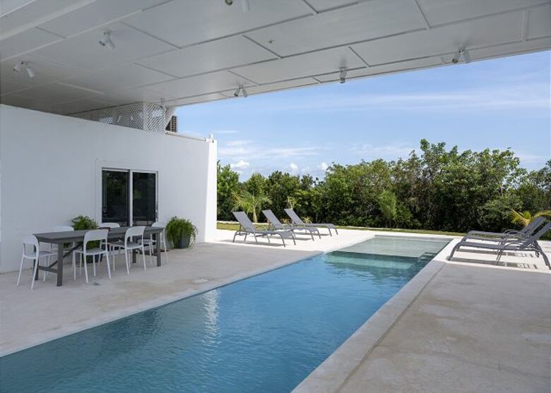 Private Beach Retreat - Palmetto Point, Bahamas
