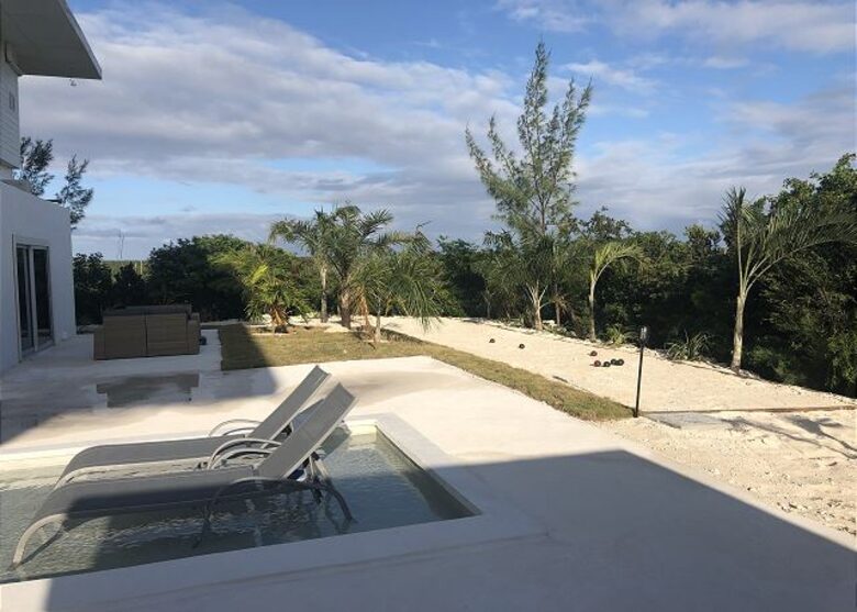 Private Beach Retreat - Palmetto Point, Bahamas