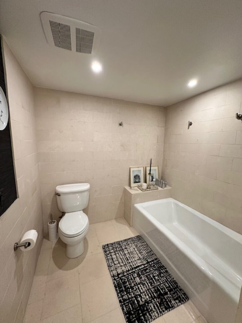 Georgetown Gem - Washington, Washington DC
