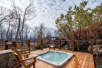 Alpine Elegance - Mont-Tremblant, Canada