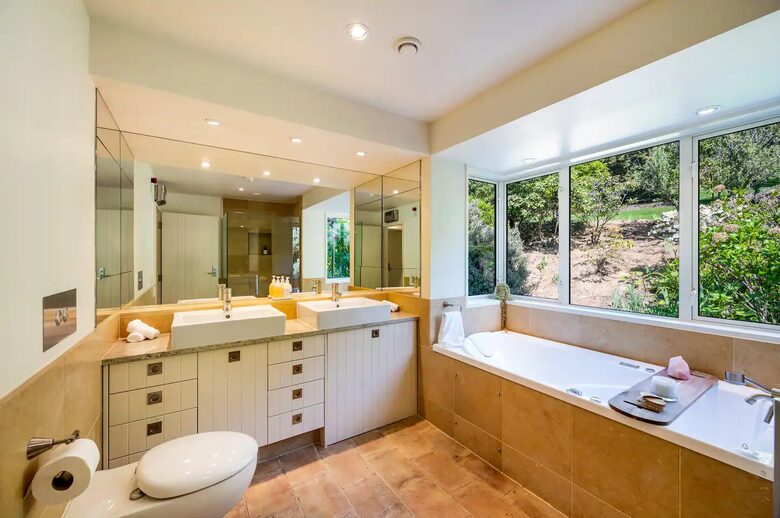 Hidden Oasis Retreat - Wanaka, New Zealand