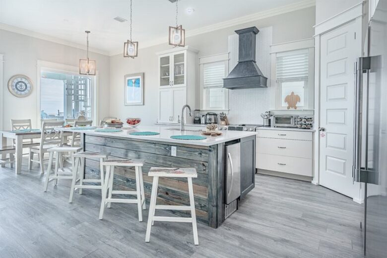 Sea Turtle Oceanfront Retreat - Panama City Beach, Florida