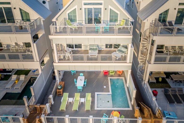 Sea Turtle Oceanfront Retreat - Panama City Beach, Florida