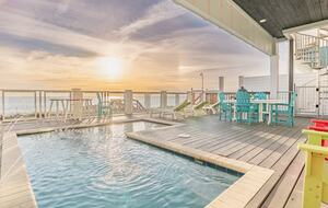 Sea Turtle Oceanfront Retreat - Panama City Beach, Florida