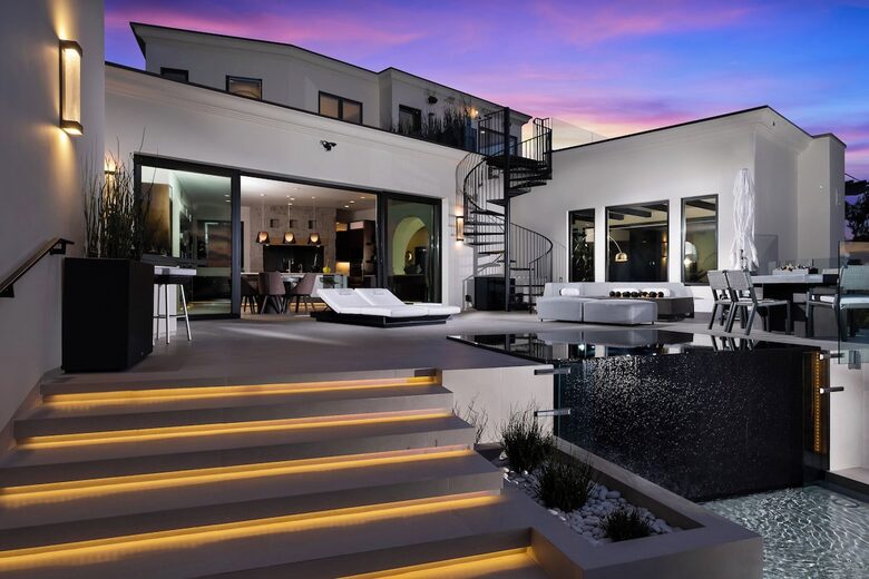 Del Mar Hilltop Oceanview Retreat - Del Mar, California