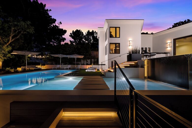 Del Mar Hilltop Oceanview Retreat - Del Mar, California