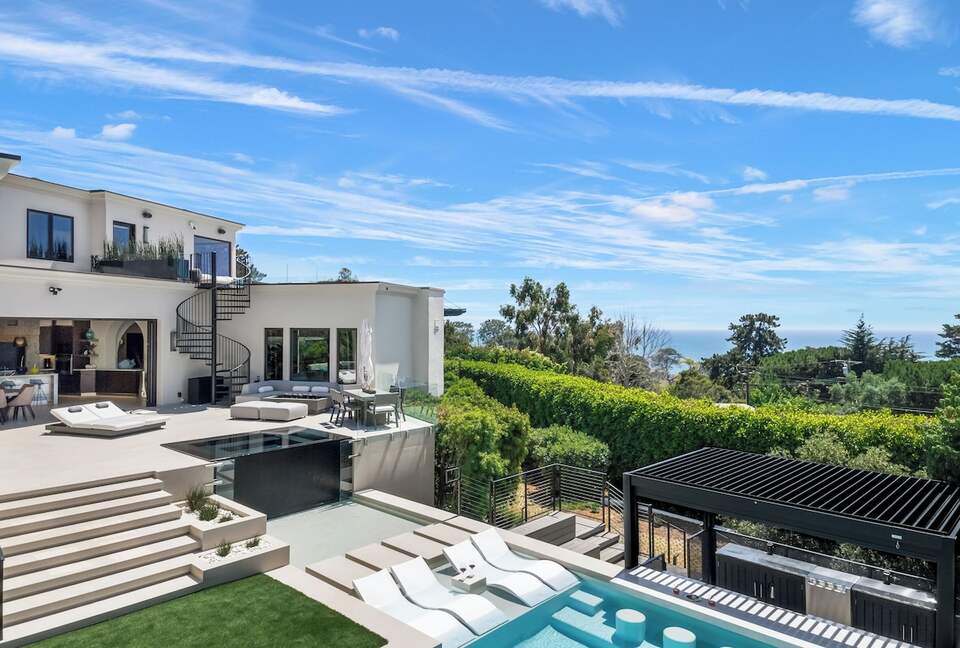 Del Mar Hilltop Oceanview Retreat - Del Mar, California