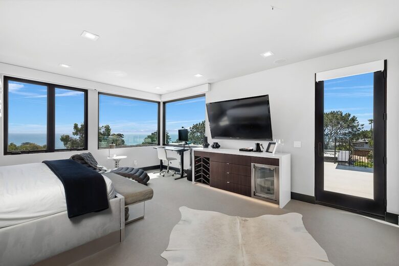 Del Mar Hilltop Oceanview Retreat - Del Mar, California