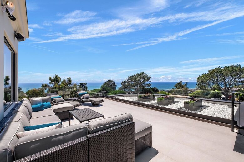 Del Mar Hilltop Oceanview Retreat - Del Mar, California