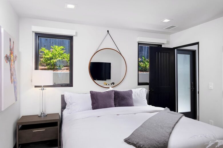 Del Mar Hilltop Oceanview Retreat - Del Mar, California