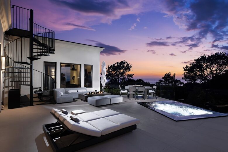 Del Mar Hilltop Oceanview Retreat - Del Mar, California