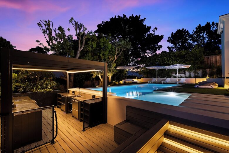 Del Mar Hilltop Oceanview Retreat - Del Mar, California