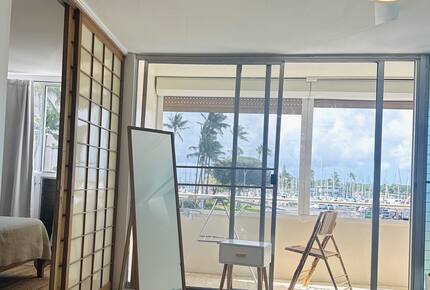 Hawaii Oasis | Steps Away from Waikiki and Ala Moana Beaches and Mall - Honolulu, Hawaii