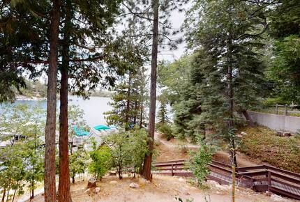 Luxury Lakefront Retreat - Lake Arrowhead, California