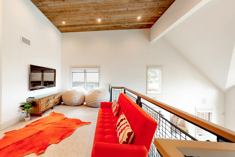 Luxury Lakefront Retreat - Lake Arrowhead, California