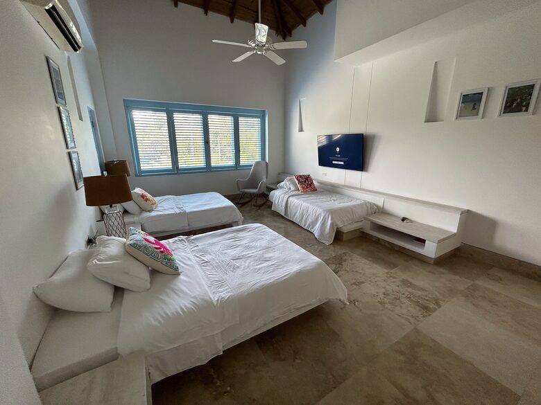 Beachfront Villa in Baru - Baru, Colombia