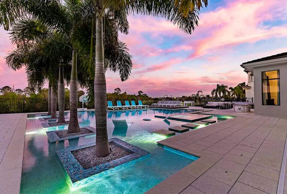 Golden Bear Mansion at Reunion - Kissimmee, Florida