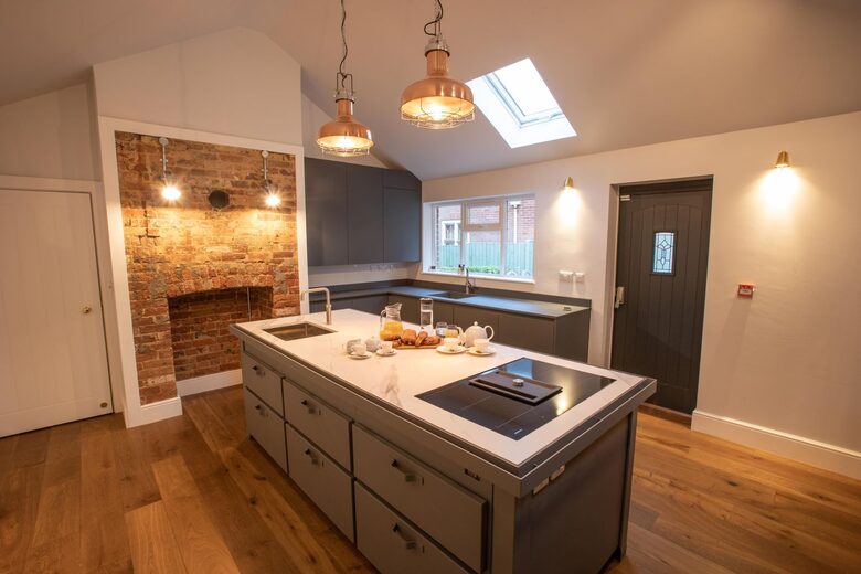 Freshwater House - Freshwater, Isle of Wight, United Kingdom