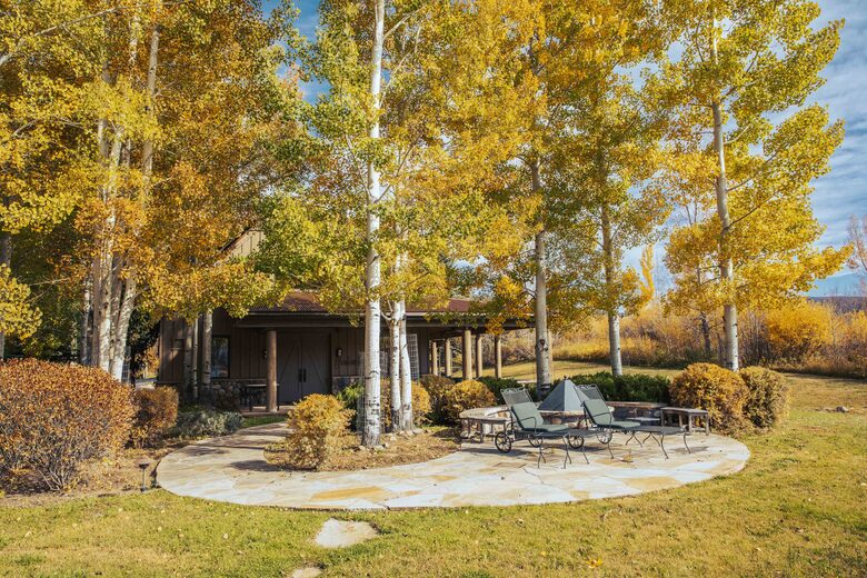 Stunner in Aspen/Snowmass - 25 Acre Mountain Perfection - Snowmass, Colorado