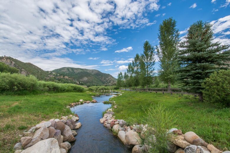 Stunner in Aspen/Snowmass - 25 Acre Mountain Perfection - Snowmass, Colorado