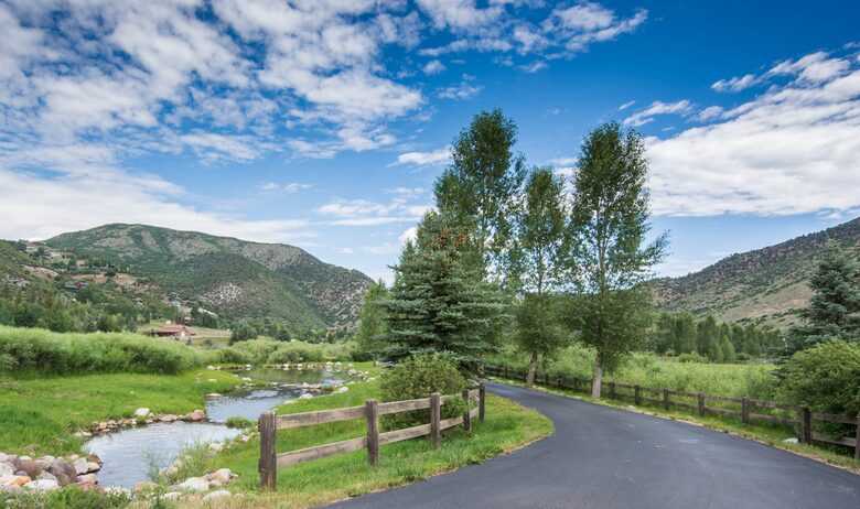 Stunner in Aspen/Snowmass - 25 Acre Mountain Perfection - Snowmass, Colorado