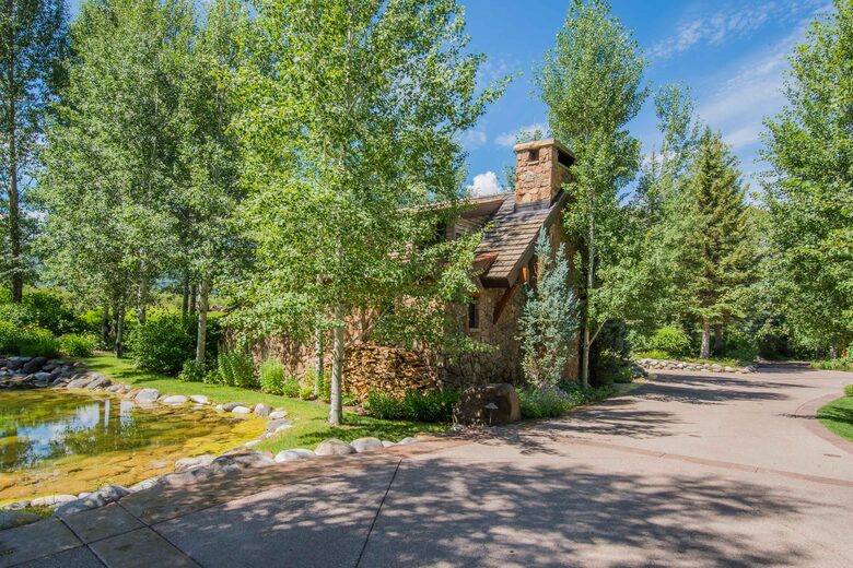Stunner in Aspen/Snowmass - 25 Acre Mountain Perfection - Snowmass, Colorado