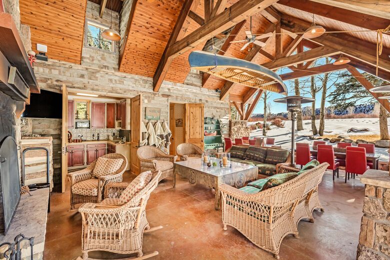 Stunner in Aspen/Snowmass - 25 Acre Mountain Perfection - Snowmass, Colorado