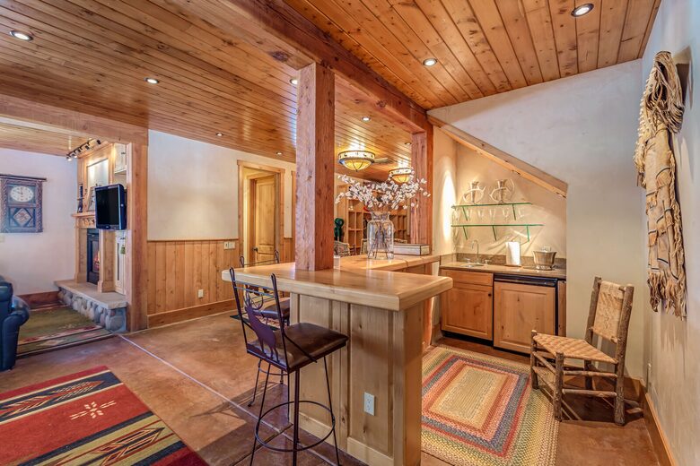 Stunner in Aspen/Snowmass - 25 Acre Mountain Perfection - Snowmass, Colorado