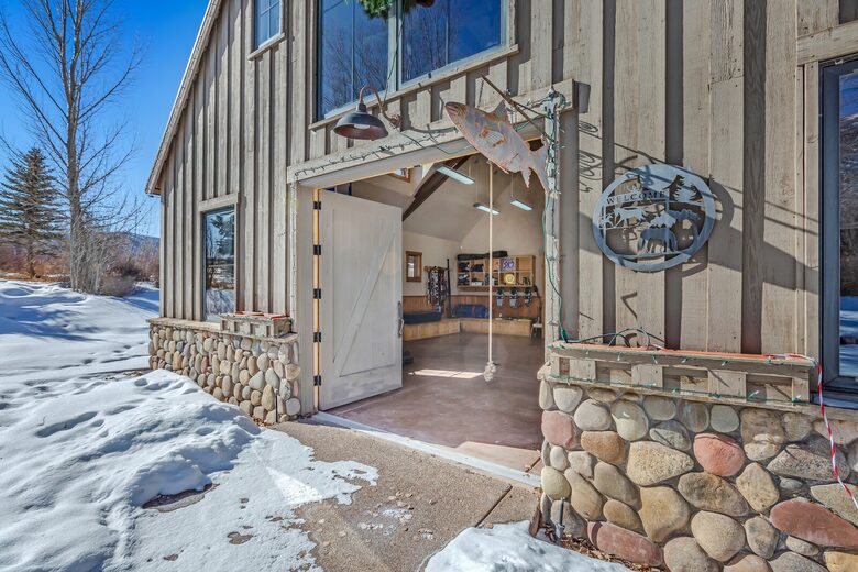 Stunner in Aspen/Snowmass - 25 Acre Mountain Perfection - Snowmass, Colorado