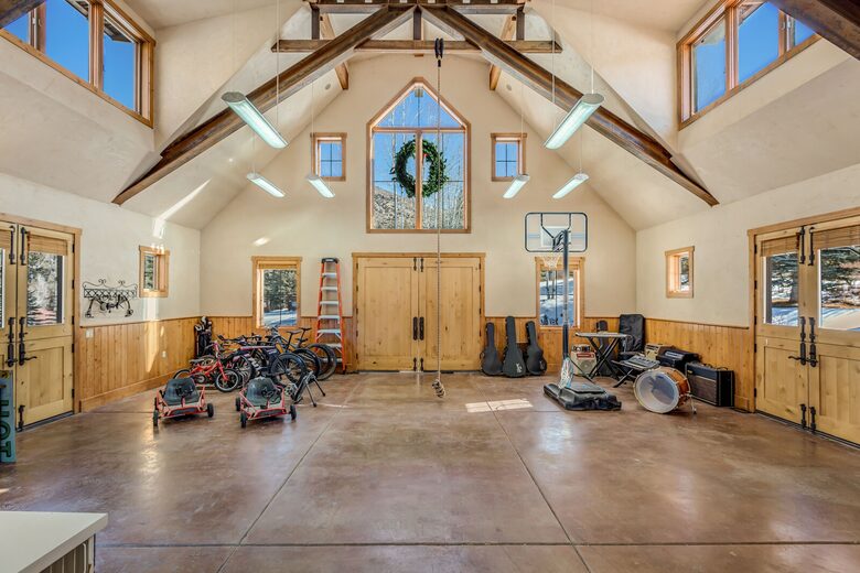 Stunner in Aspen/Snowmass - 25 Acre Mountain Perfection - Snowmass, Colorado