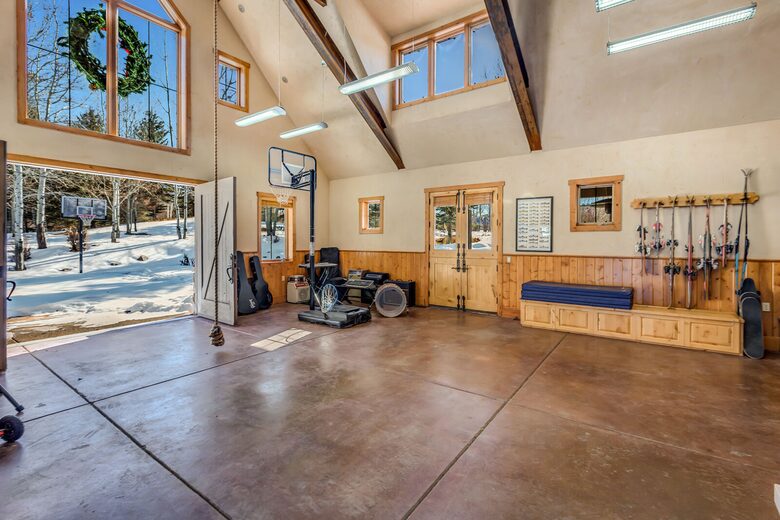 Stunner in Aspen/Snowmass - 25 Acre Mountain Perfection - Snowmass, Colorado