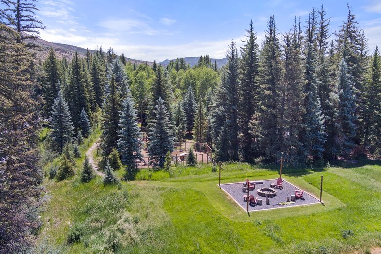 Stunner in Aspen/Snowmass - 25 Acre Mountain Perfection - Snowmass, Colorado