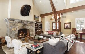 Stunner in Aspen/Snowmass - 25 Acre Mountain Perfection