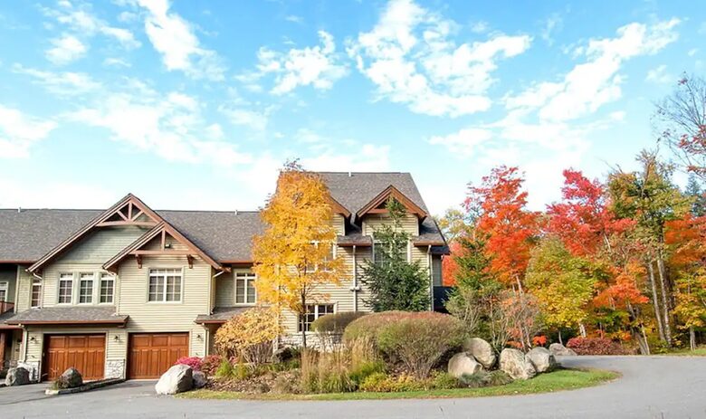 Alpine Elegance - Mont-Tremblant, Canada