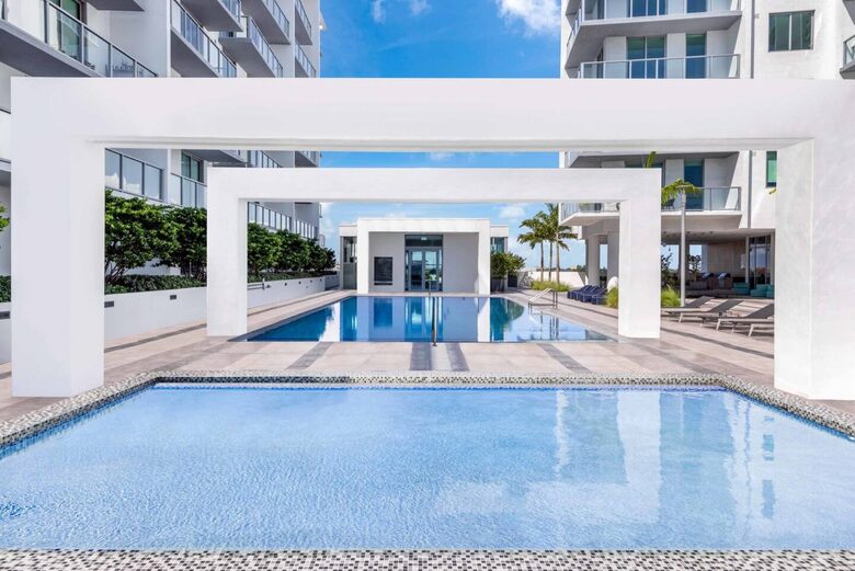 Art Deco Penthouse - Miami, Florida