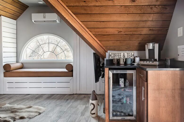 Polished Guest Suite with a Balcony in Charleston - Charleston, South Carolina