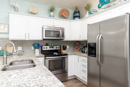 Easygoing Coastal Living Steps from the Gulf - Port Aransas, Texas