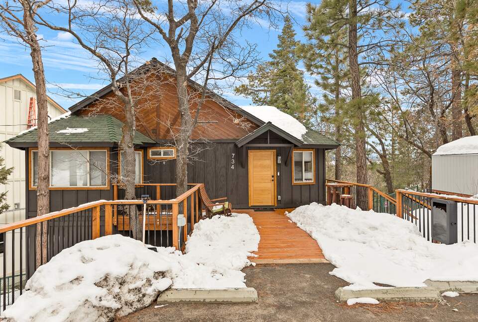 Wolf Haven Big Bear - Big Bear City, California