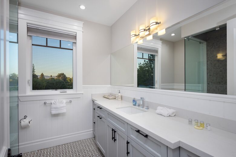 Villa Cassandra - Tarzana, California