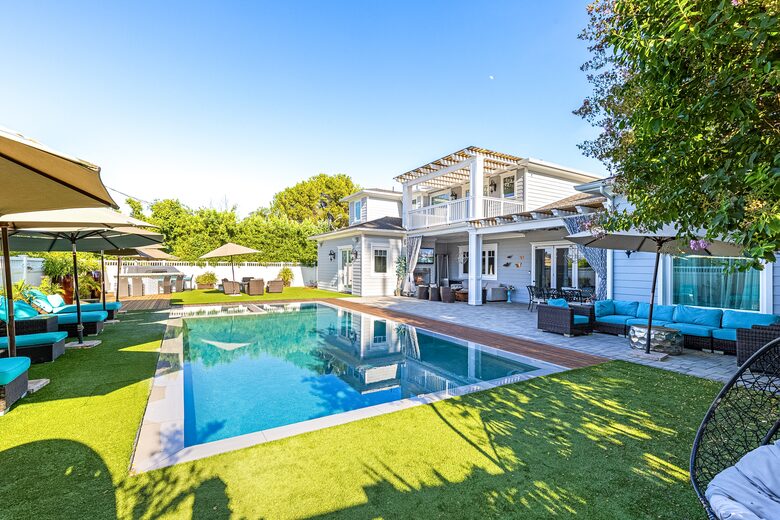 Villa Cassandra - Tarzana, California
