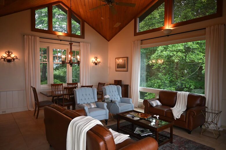Highlands Home with Stunning Blue Valley Views - Highlands, North Carolina